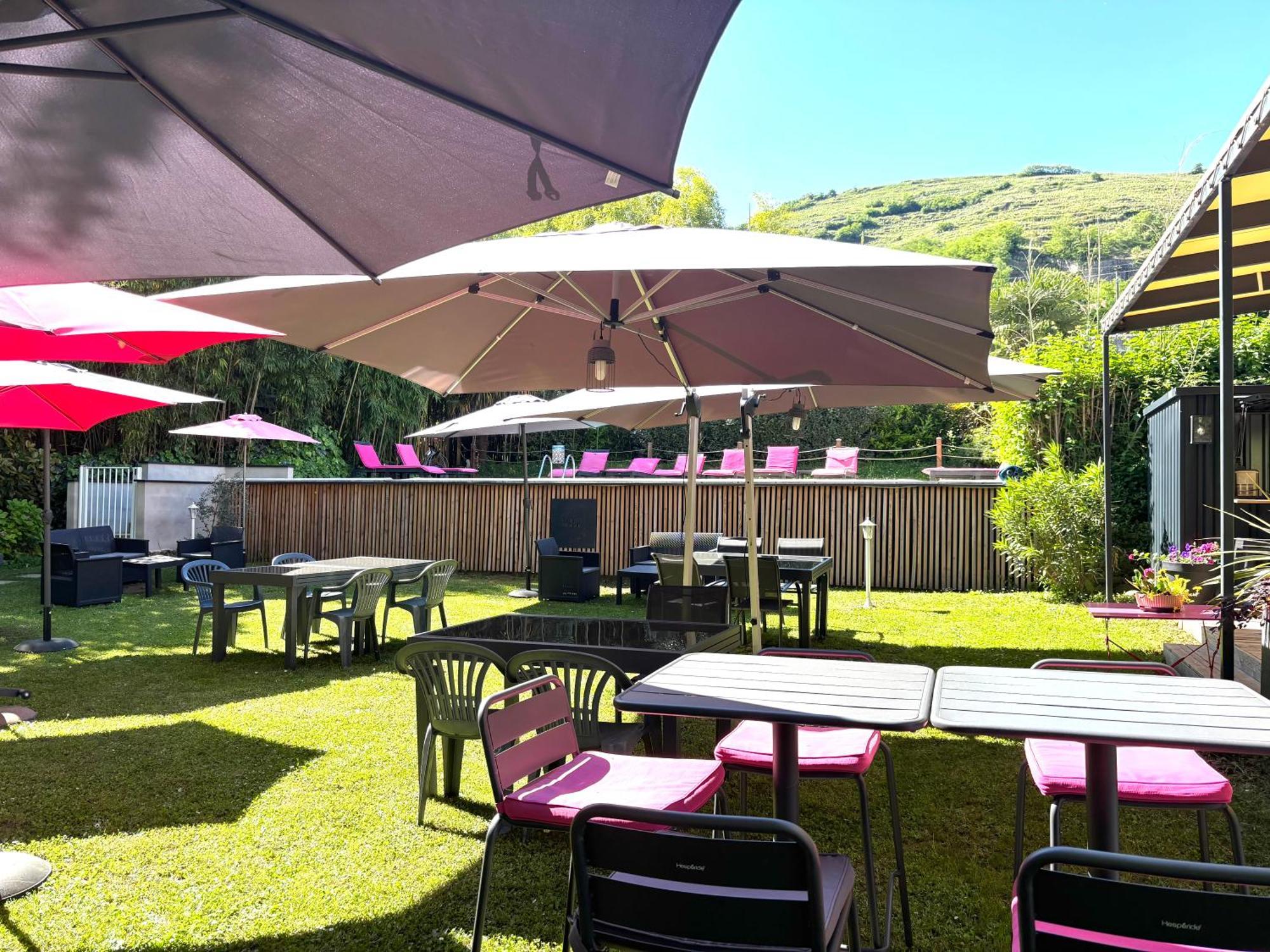 Saint-Désirat Hotel Restaurant La Desirade מראה חיצוני תמונה